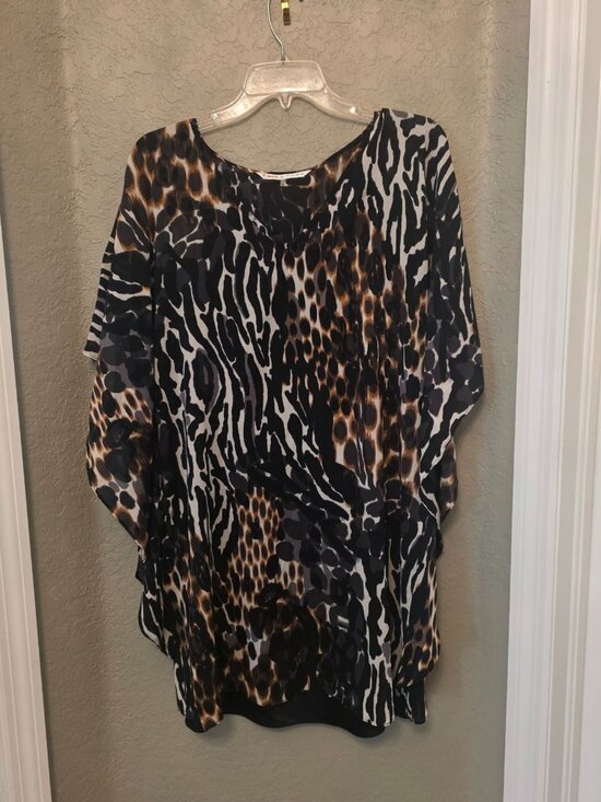 Trina Turk Dresses & Skirts - Trina Turk Silk Blend Animal Print Layered Lightweight Dress 6 EUC Lightweight
